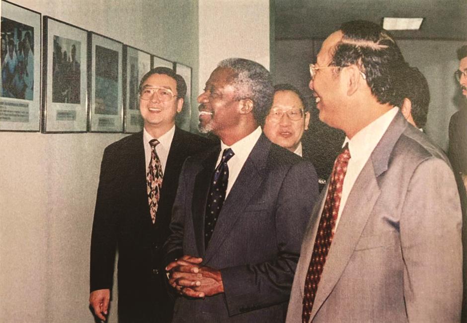 mr pudong turned farms to skyscrapers, dialogue to friendship